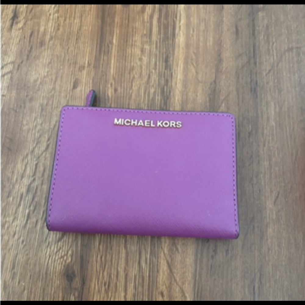 Michael Kors Violet Card Holder